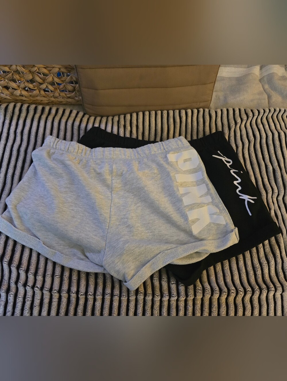 PINK VS (Set Of 2) Logo Lounge Shorts In Light Gray & Black